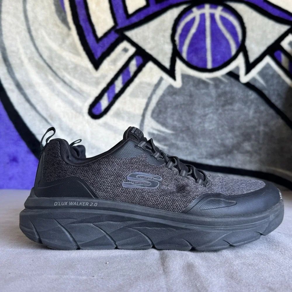 Size 9.5 - Skechers D'LUX WALKER 2.0 Men's Black Extra Wide Memory Foam Sneakers